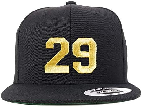 Kupite modnu odjeću od 29 dolara, bejzbolska kapa s ravnim vizirom ukrašena zlatnim koncem